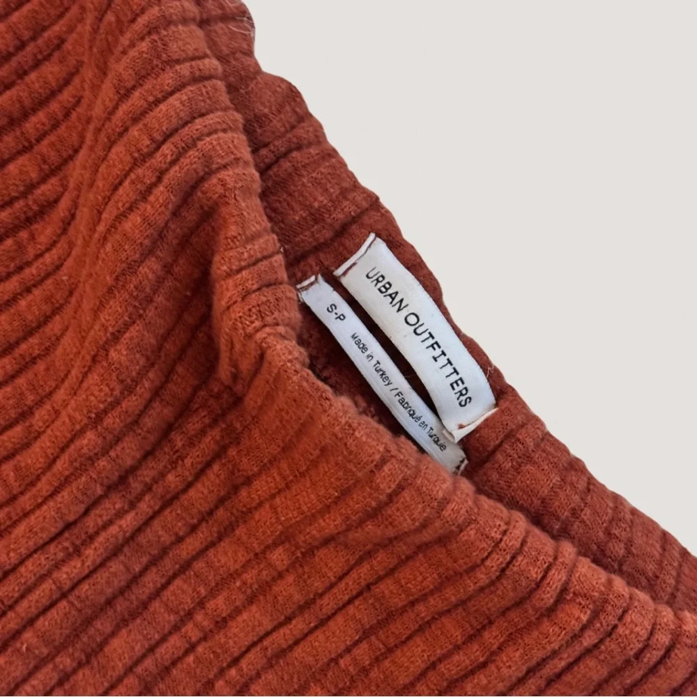 Urban Outfitters Ribbed Flare Pants - Size Small - Picture 2 of 2